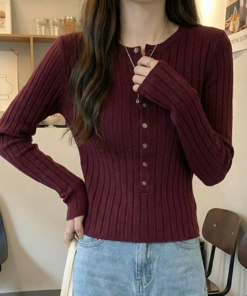 cammie(キャミー)の「ボタンデザインリブトップス(ニット/セーター・レディース・ワインレッド/イエロー/ネイビー・F)」の13枚目の写真