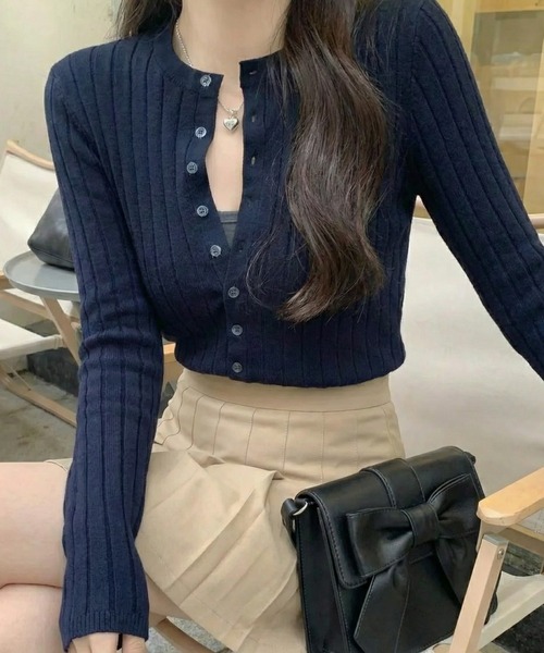 cammie(キャミー)の「ボタンデザインリブトップス(ニット/セーター・レディース・ワインレッド/イエロー/ネイビー・F)」の6枚目の写真