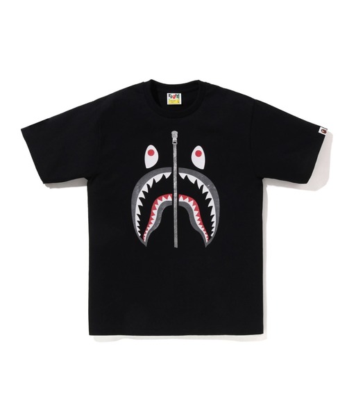 A BATHING APE(アベイシングエイプ)の「GLITTER SHARK TEE(Tシャツ/カットソー・メンズ・ブラック・MEDIUM/X-LARGE/LARGE/XX-LARGE/SMALL/XXX-LARGE)」の1枚目の写真