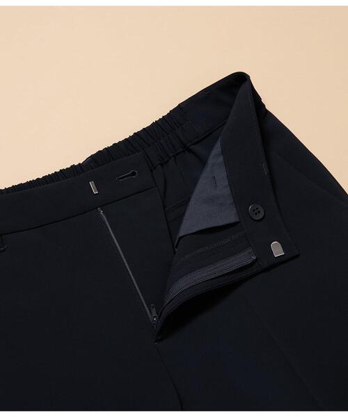 NEWYORKER（ニューヨーカー）の「【ウォッシャブル】シルキークロス クロップドテーパードパンツ（スラックス・レディース・ネイビー・11号/9号）」の6枚目の写真