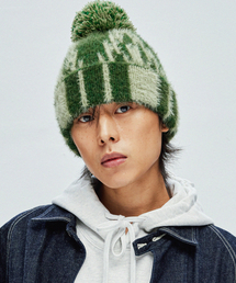KND（ケイエヌディ）の「ナバホパターンヘアリービーニーグリーン（ニットキャップ/ビーニー）」
