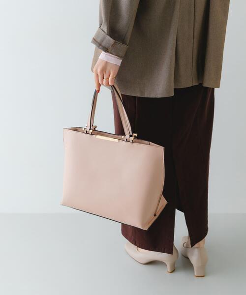 RODE SKO（ロデスコ）の「メタル2WAY A4トートバッグ（トートバッグ・レディース・ライトピンク/ブラック/モカ・ONE）」の7枚目の写真