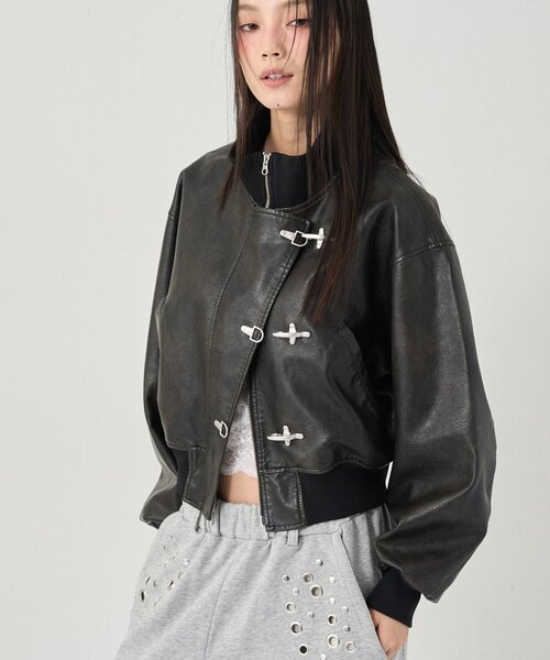 WHO'S WHO gallery(フーズフーギャラリー)の「FIREMAN SHORT BLOUSON(LEATHER/DENIM)(ブルゾン・レディース・ブラック/サックスブルー/ホワイト・FREE)」の1枚目の写真
