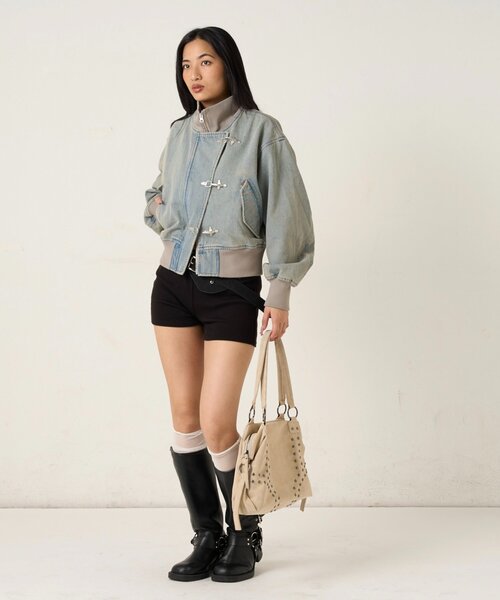 WHO'S WHO gallery（フーズフーギャラリー）の「ファイヤーマンショートブルゾン(フェイクレザー/デニム)（ブルゾン・レディース・ブラック/サックスブルー/ホワイト/ブラウン/ブラック系その他・FREE）」の15枚目の写真