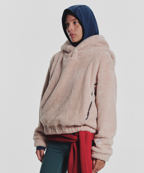 MENASOO(ミナス)の「Pogme Fleece String Hoodie_Beige(パーカー・レディース・Beige・F)」の2枚目の写真