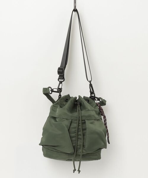 BEAMS HEART（ビームスハート）の「YG.巾着 2WAY BAG（トートバッグ・メンズ・オリーブ/ブラック・ONE SIZE）」の2枚目の写真