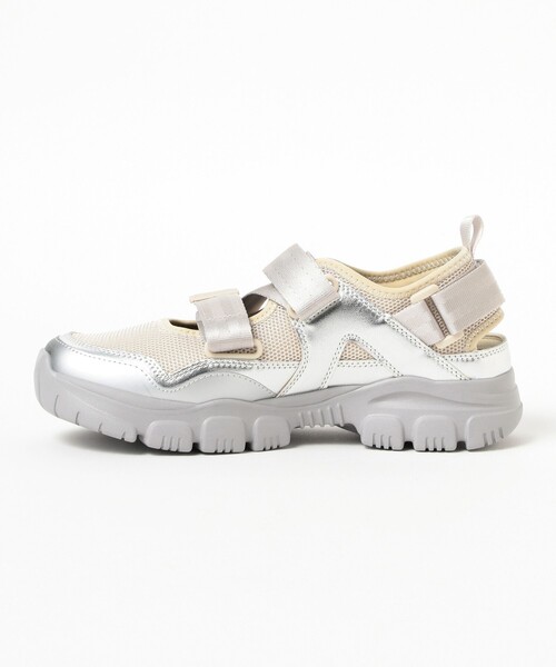 Ray BEAMS(レイビームス)の「【WEB限定】SHAKA / OTTER TRAIL AT(その他シューズ・レディース・シルバー/ブラック・4/6/7/5)」の3枚目の写真