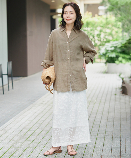 SLOBE IENA(スローブイエナ)の「《追加》リネンコットンレギュラーシャツ(シャツ/ブラウス・レディース・カーキ/ダークパープル/ホワイト系その他/ブラウン/イエロー・FREE)」の9枚目の写真