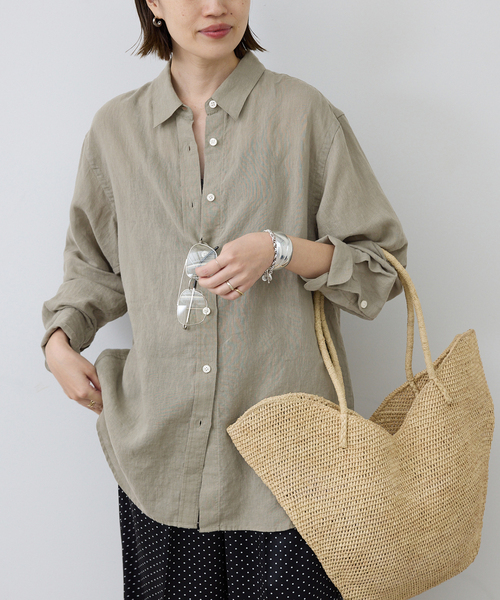 SLOBE IENA(スローブイエナ)の「《追加》リネンコットンレギュラーシャツ(シャツ/ブラウス・レディース・カーキ/ダークパープル/ホワイト系その他/ブラウン/イエロー・FREE)」の17枚目の写真