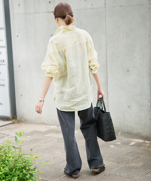 SLOBE IENA(スローブイエナ)の「《追加》リネンコットンレギュラーシャツ(シャツ/ブラウス・レディース・カーキ/ダークパープル/ホワイト系その他/ブラウン/イエロー・FREE)」の15枚目の写真