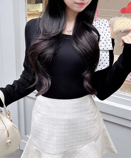 INGNI（イング）の「ワンショルドット肩リボンニット（ニット/セーター・レディース・ブラック/オフホワイト・M）」の3枚目の写真