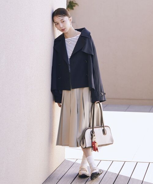 earth music&ecology(アースミュージックアンドエコロジー)の「チャーム付きオブロングボストン(ボストンバッグ・レディース・ブラウン/ブラック/グレー・FREE)」の7枚目の写真