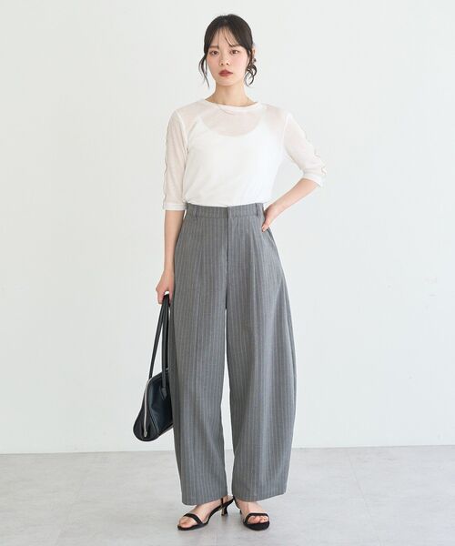 earth music&ecology(アースミュージックアンドエコロジー)の「チャーム付きオブロングボストン(ボストンバッグ・レディース・ブラウン/ブラック/グレー・FREE)」の11枚目の写真