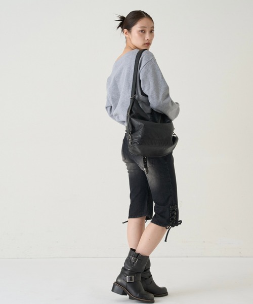 WHO'S WHO gallery（フーズフーギャラリー）の「ELIOT  RHINESTONE COMPACT OFF-SHOULDER（スウェット・レディース・グレー/チャコールグレー/レッド/ホワイト/グレー系その他・FREE）」の11枚目の写真