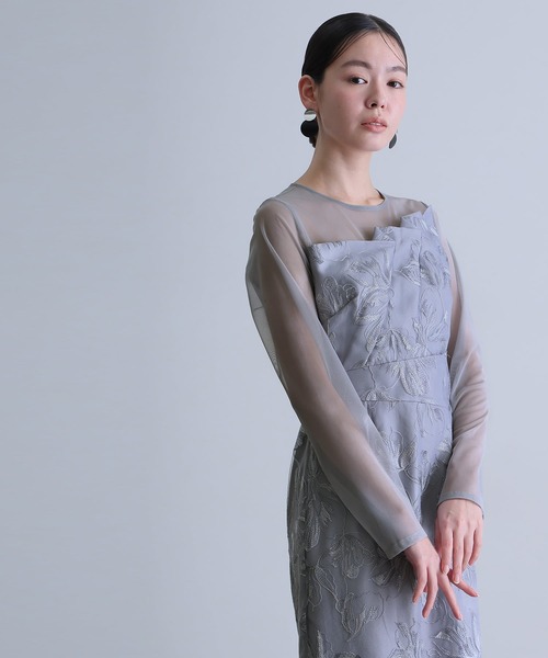 atlo(アトロ)の「フロント プリーツ フラワー刺繍 アシンメトリー パーティー ドレス お呼ばれ ミモレ丈&袖あり 結婚式 二次会 フォーマル オケージョンドレス 同窓会 成人式 (ドレス・レディース・グレー/チャコール/ベージュ/グリーン/ブラウン・M/S/L)」の18枚目の写真