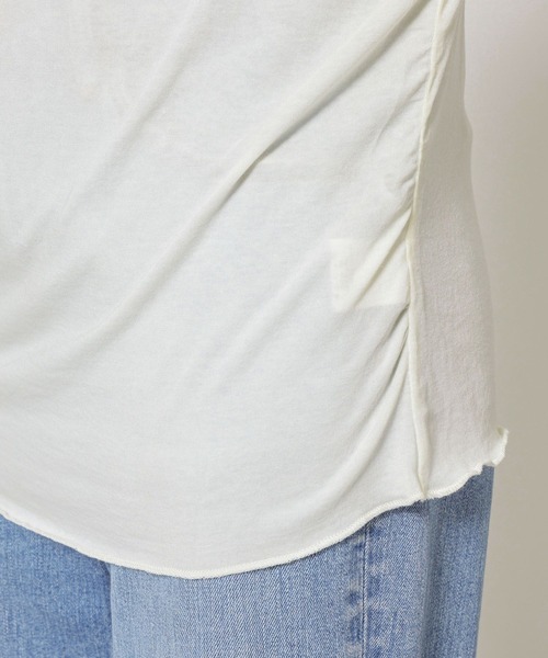 BABYLONE（バビロン）の「【手洗い可】ギャザーベアテンカットソー（Tシャツ/カットソー・レディース・ホワイト/グレー/ライトベージュ・フリー）」の6枚目の写真
