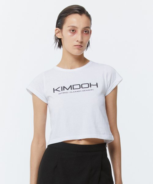 KIMDOH(キムド)の「LO-GO CROP TOP WHITE(Tシャツ/カットソー・レディース・その他・WHITE)」の1枚目の写真