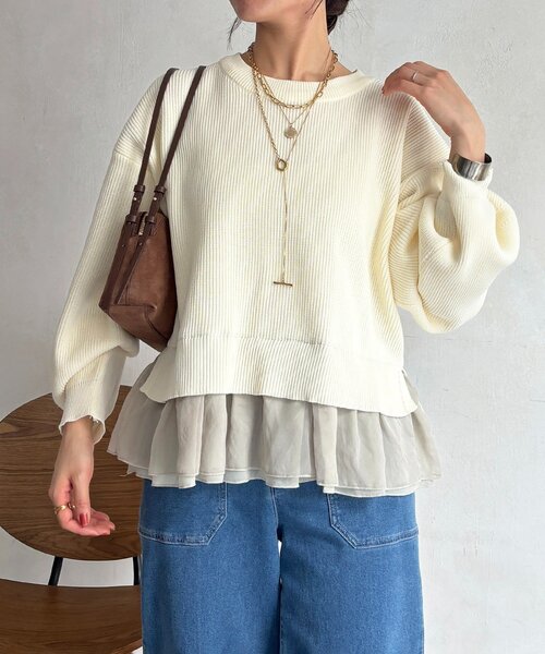 un dix cors(アンディコール)の「裾レースニットレイヤードプルオーバー(ニット/セーター・レディース・オフホワイト/グレー/ブラック・FREE)」の2枚目の写真