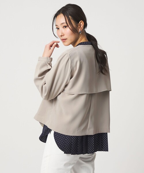 A DAY IN THE LIFE UNITED ARROWS(アデイインザライフユナイテッドアローズ)の「ツイル ノーカラー ブルゾン ‐ウォッシャブル‐<A DAY IN THE LIFE>(ブルゾン・レディース・ベージュ/ダークグレー・FREE)」の3枚目の写真