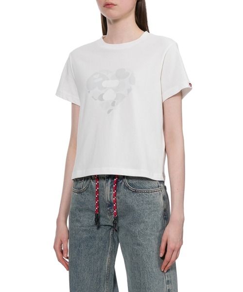 APEE BY A BATHING APE(エイピーバイアベイシングエイプ)の「CAMO HEART PRINTED TEE #1(Tシャツ/カットソー・レディース・ホワイト×グリーン/ホワイト×ピンク/ホワイト×ネイビー・SMALL/X-SMALL)」の5枚目の写真