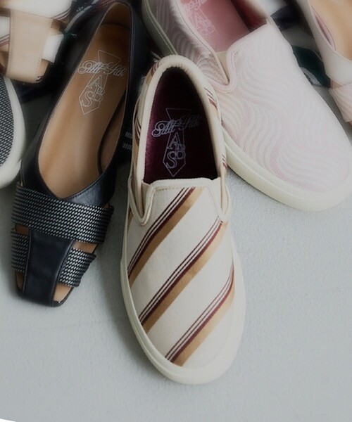 Au BANNISTER（オゥバニスター）の「【シルクネクタイ生地使用】スリッポンスニーカー（スニーカー・レディース・ベージュ/ピンク/ブラック・S/M/L）」の15枚目の写真