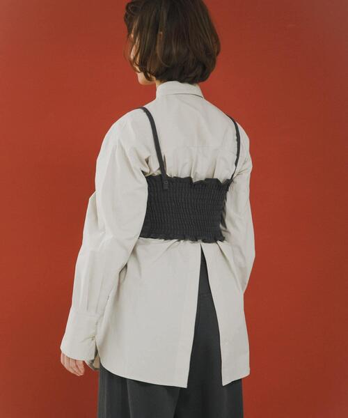 LAATO（ラート）の「twist bustier（キャミソール・レディース・ダークグレー/オフホワイト・FREE）」の4枚目の写真