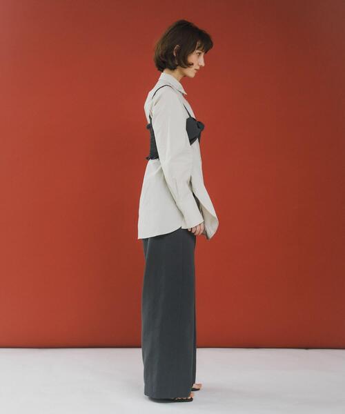 LAATO（ラート）の「twist bustier（キャミソール・レディース・ダークグレー/オフホワイト・FREE）」の8枚目の写真