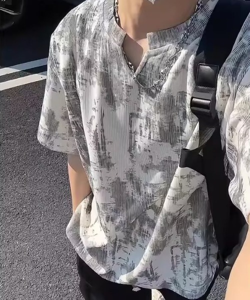 link lot(リンクロット)の「アンティーク模様・ジャガード ルーズフィットキーネックシャツ(Tシャツ/カットソー・メンズ・ブラック/ホワイト・L/M)」の5枚目の写真