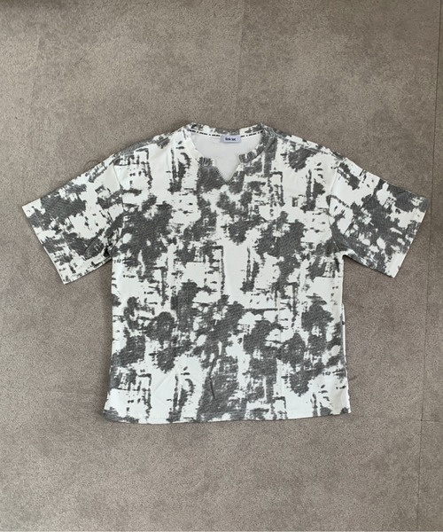 link lot(リンクロット)の「アンティーク模様・ジャガード ルーズフィットキーネックシャツ(Tシャツ/カットソー・メンズ・ブラック/ホワイト・L/M)」の6枚目の写真
