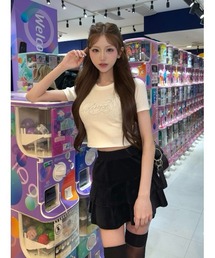 Darich（ダーリッチ）の「ロゴビジューエンジェルモチーフTシャツ（Tシャツ/カットソー）」