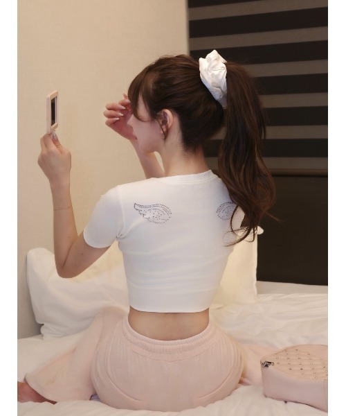 Darich(ダーリッチ)の「ロゴビジューエンジェルモチーフTシャツ(Tシャツ/カットソー・レディース・サックスブルー/ブラック/ピンク/ホワイト・FREE)」の9枚目の写真