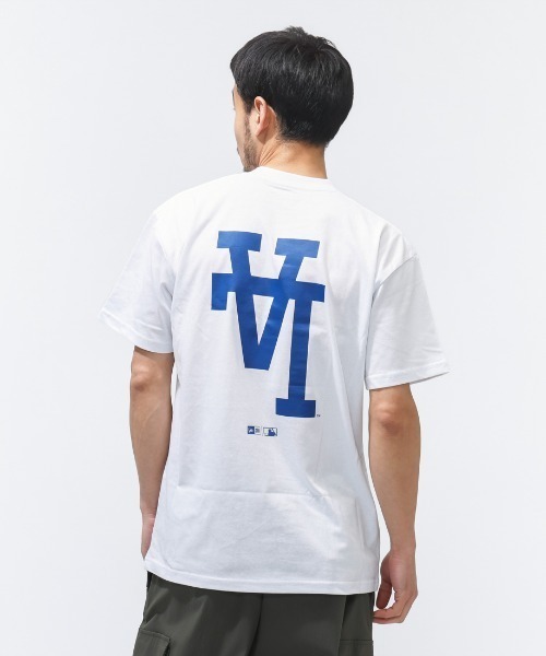 NEW ERA(ニューエラ)の「ニューエラ SS CT TEE LOSDOD UPSIDEDOWN WHI(Tシャツ/カットソー・メンズ・ホワイト・L/LL/M)」の2枚目の写真