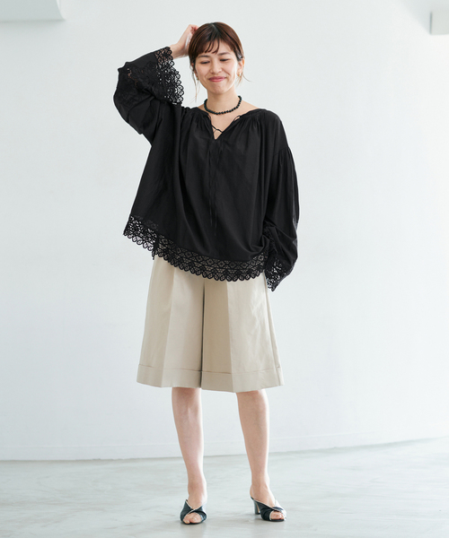IENA（イエナ）の「カットワークレースブラウス（シャツ/ブラウス・レディース・ブラック/ホワイト・FREE）」の8枚目の写真