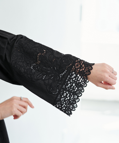 IENA（イエナ）の「カットワークレースブラウス（シャツ/ブラウス・レディース・ブラック/ホワイト・FREE）」の15枚目の写真