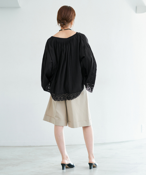 IENA（イエナ）の「カットワークレースブラウス（シャツ/ブラウス・レディース・ブラック/ホワイト・FREE）」の18枚目の写真