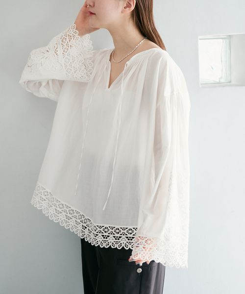 IENA（イエナ）の「カットワークレースブラウス（シャツ/ブラウス・レディース・ブラック/ホワイト・FREE）」の22枚目の写真