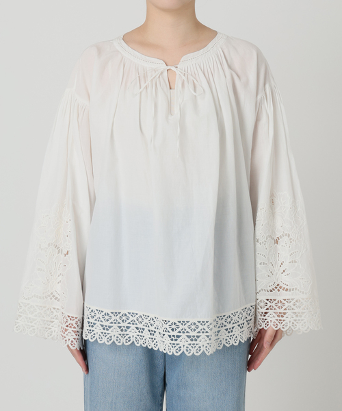 IENA（イエナ）の「カットワークレースブラウス（シャツ/ブラウス・レディース・ブラック/ホワイト・FREE）」の6枚目の写真