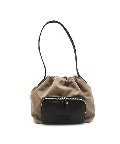 CLEDRAN（クレドラン）の「【軽量 レザーポケット】 CL3962 LIMO ZIP POCKET TOTE（ショルダーバッグ・レディース・ブラック/チャコール/ダークベージュ・FREE）」の3枚目の写真