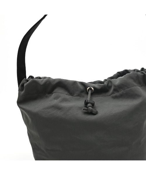 CLEDRAN（クレドラン）の「【軽量 レザーポケット】 CL3962 LIMO ZIP POCKET TOTE（ショルダーバッグ・レディース・ブラック/チャコール/ダークベージュ・FREE）」の8枚目の写真