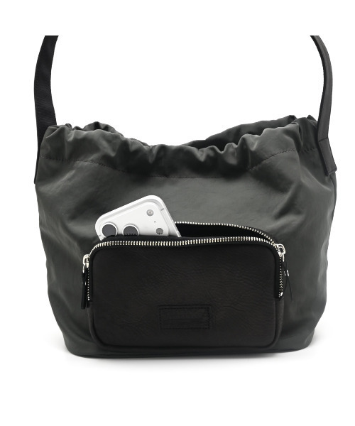 CLEDRAN（クレドラン）の「【軽量 レザーポケット】 CL3962 LIMO ZIP POCKET TOTE（ショルダーバッグ・レディース・ブラック/チャコール/ダークベージュ・FREE）」の11枚目の写真