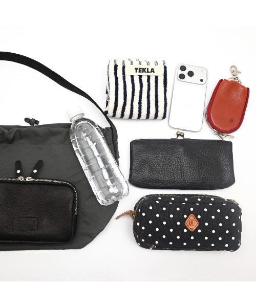 CLEDRAN（クレドラン）の「【軽量 レザーポケット】 CL3962 LIMO ZIP POCKET TOTE（ショルダーバッグ・レディース・ブラック/チャコール/ダークベージュ・FREE）」の12枚目の写真