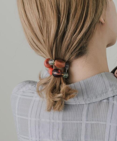 SMELLY(スメリー)の「ボリュームモチーフヘアポニー(ヘアゴム・レディース・ブラウン系その他/ブルー系その他・-)」の4枚目の写真