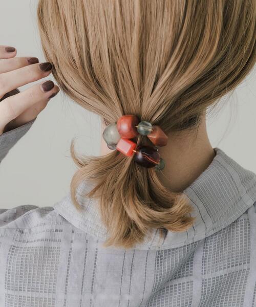 SMELLY(スメリー)の「ボリュームモチーフヘアポニー(ヘアゴム・レディース・ブラウン系その他/ブルー系その他・-)」の5枚目の写真