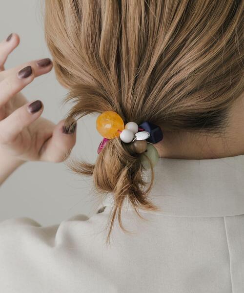 SMELLY(スメリー)の「ボリュームモチーフヘアポニー(ヘアゴム・レディース・ブラウン系その他/ブルー系その他・-)」の14枚目の写真