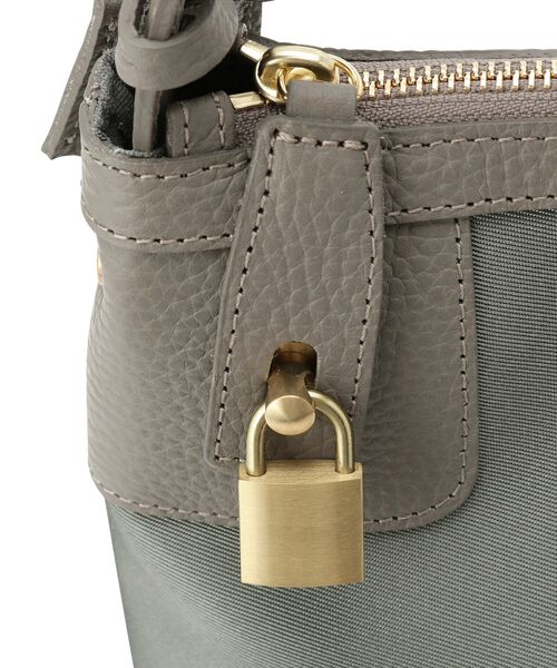 TOFF&LOADSTONE(トフアンドロードストーン)の「Key one handle(キーワンハンドル)(ハンドバッグ・レディース・ライトグレー系9・00)」の17枚目の写真