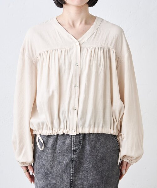 Jena espace merveilleux（ジェナ　エスパスメルヴェイユ）の「裾リボンドロストシャツ（シャツ/ブラウス・レディース・ブラック/アイボリー/グリーン・FREE）」の10枚目の写真