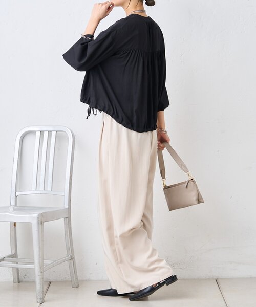 Jena espace merveilleux（ジェナ　エスパスメルヴェイユ）の「裾リボンドロストシャツ（シャツ/ブラウス・レディース・ブラック/アイボリー/グリーン・FREE）」の18枚目の写真