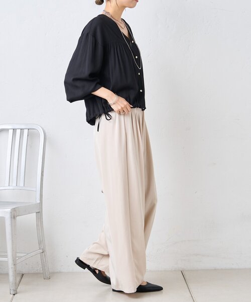 Jena espace merveilleux（ジェナ　エスパスメルヴェイユ）の「裾リボンドロストシャツ（シャツ/ブラウス・レディース・ブラック/アイボリー/グリーン・FREE）」の19枚目の写真