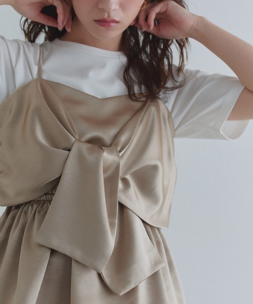 ECLAM（クラム）の「[ECLAM]サテンデザインビスチェ（その他トップス・レディース・グレイッシュベージュ・M/L）」の10枚目の写真