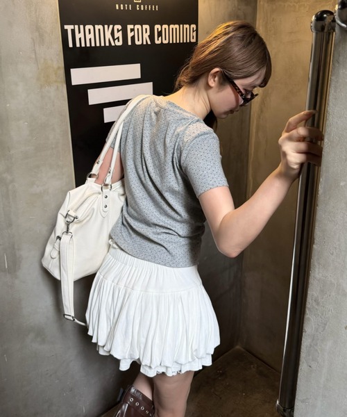 RAY CASSIN(レイカズン)の「シュシュセットVネック星柄Tシャツ(Tシャツ/カットソー・レディース・ホワイト/ネイビー/チャコールグレー・FREE)」の16枚目の写真